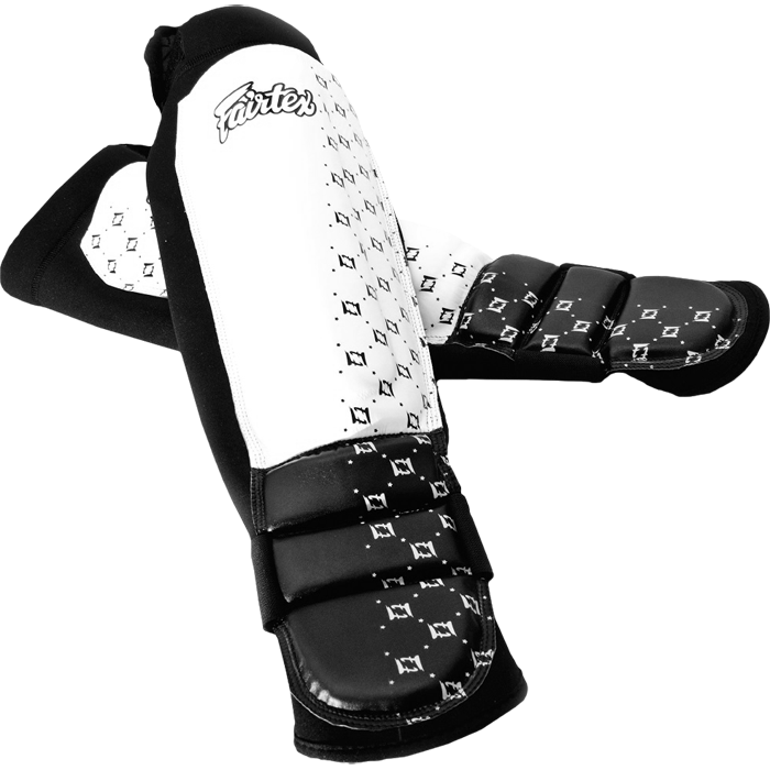Шингарды Fairtex SP6 Solid White/Black - фото 1