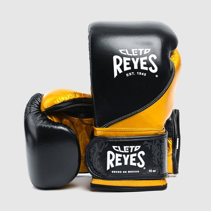 Боксерские перчатки Тренировочные Cleto Reyes E700 Black/Gold - фото 1