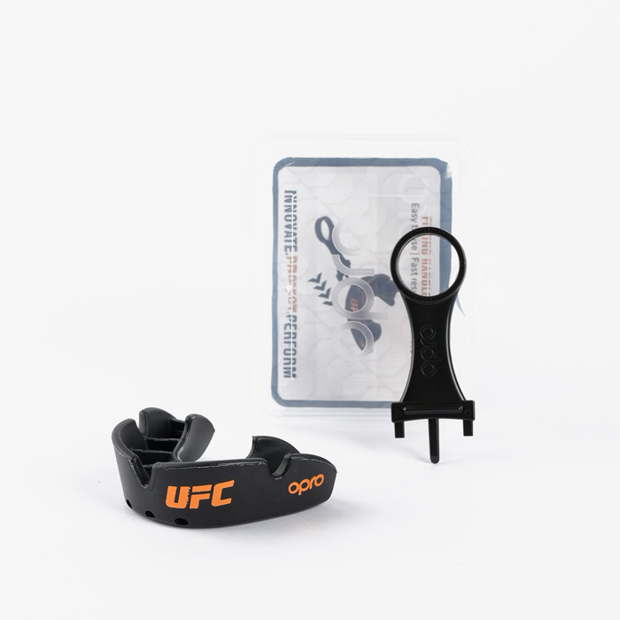 Детская капа UFC Opro Bronze Level чёрная - фото 2